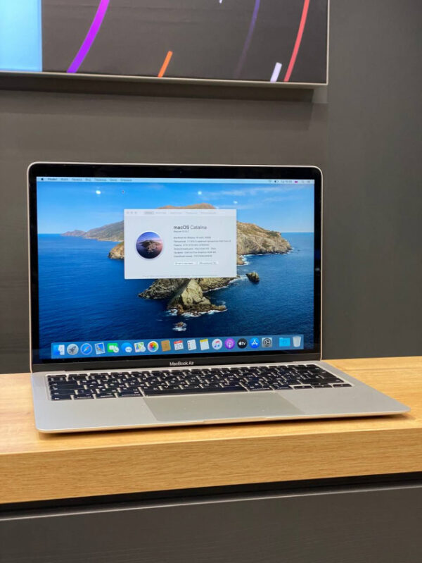 Б/У Apple MacBook Air 13 Retina, 256Gb, Silver (MWTK2) 2020