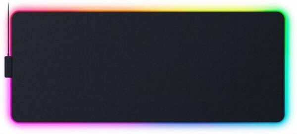 Игровая поверхность Razer Strider (Chroma Black)