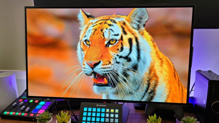 Новая OLED-матрица Asus — как два монитора в одном с эффектом TrueBlack Glossy